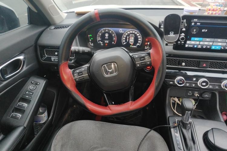Used Honda Civic 2022 240TURBO CVT Dynamic Edition Steering Wheel