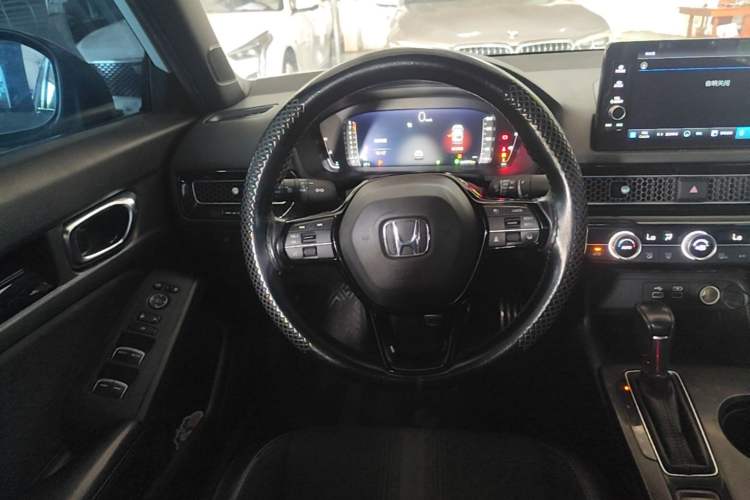 Used Honda Civic 2022 240TURBO CVT Dynamic Edition Steering Wheel