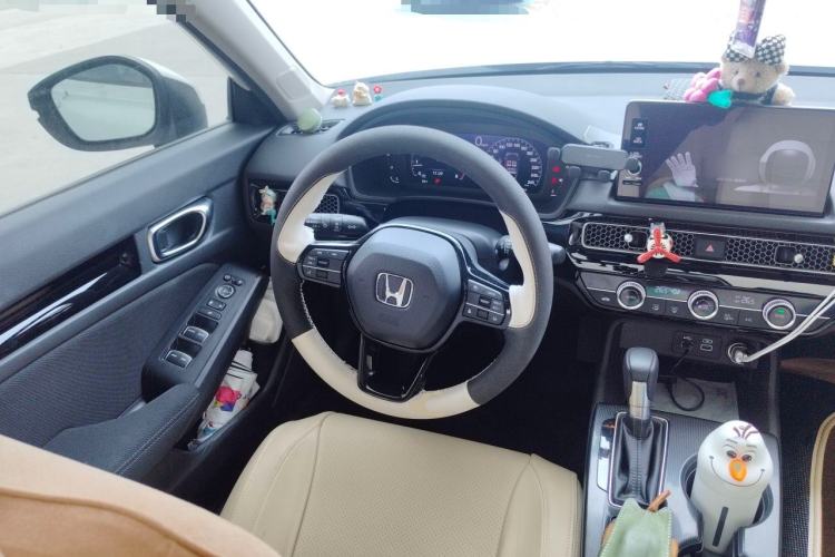 Used Honda Civic 2022 240TURBO CVT Dynamic Edition Steering Wheel