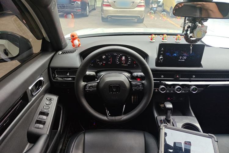 Used Honda Civic 2022 240TURBO CVT Dynamic Edition Steering Wheel