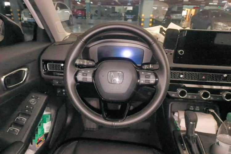 Used Honda Civic 2022 240TURBO CVT Dynamic Edition Steering Wheel
