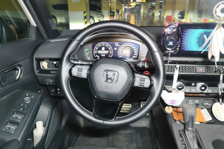 Used Honda Civic 2022 240TURBO CVT Dynamic Edition Steering Wheel