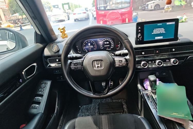 Used Honda Civic 2022 240TURBO CVT Dynamic Edition Steering Wheel