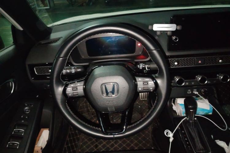 Used Honda Civic 2022 240TURBO CVT Dynamic Edition Steering Wheel