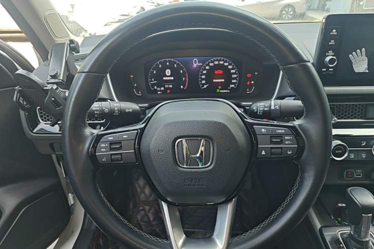 Used Honda Civic 2022 240TURBO CVT Dynamic Control Version Steering Wheel