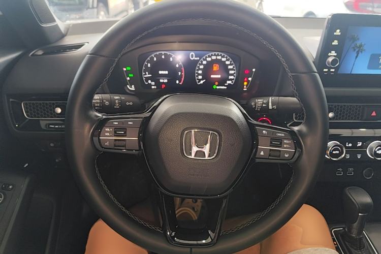 Used Honda Civic 2022 240TURBO CVT Dynamic Edition Steering Wheel