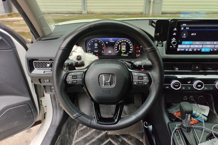 Used Honda Civic 2022 240TURBO CVT Dynamic Edition Steering Wheel