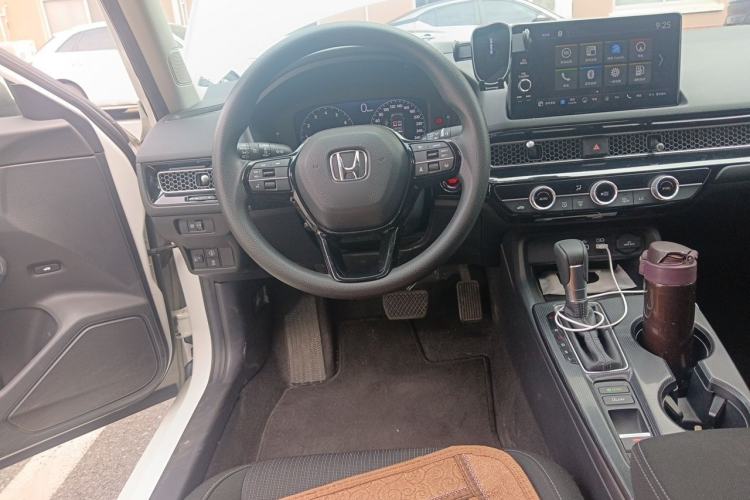 Used Honda Civic 2022 240TURBO CVT Dynamic Edition Steering Wheel