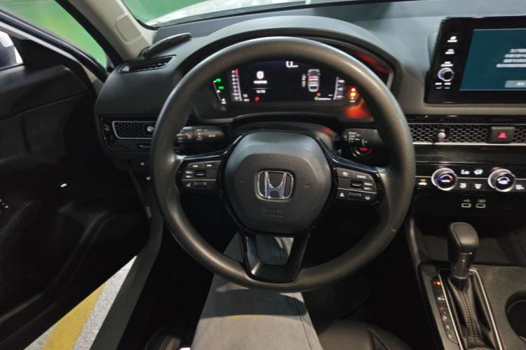 Used Honda Civic 2022 240TURBO CVT Dynamic Edition Steering Wheel