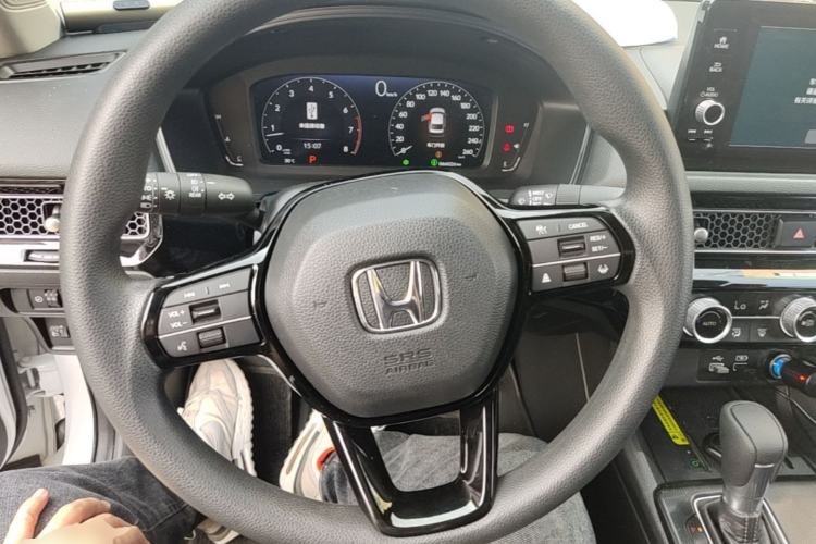Used Honda Civic 2022 240TURBO CVT Dynamic Edition Steering Wheel