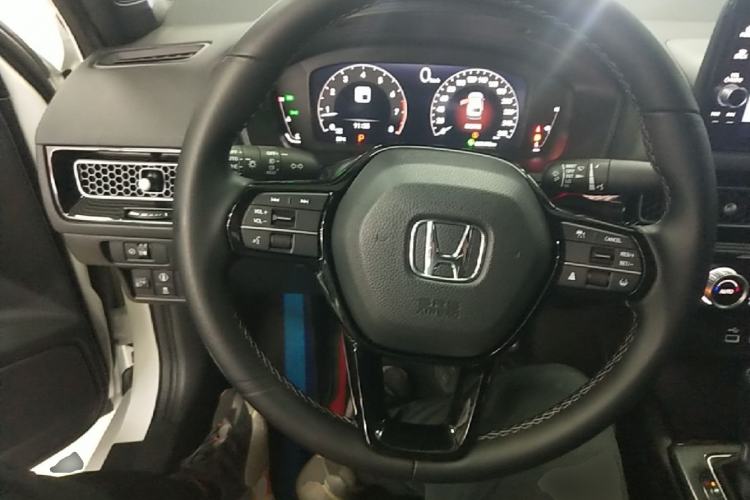 Used Honda Civic 2022 240TURBO CVT Dynamic Edition Steering Wheel