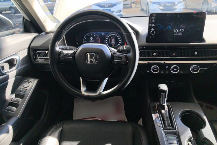 Used Honda Civic 2022 240TURBO CVT Dynamic Control Version Steering Wheel