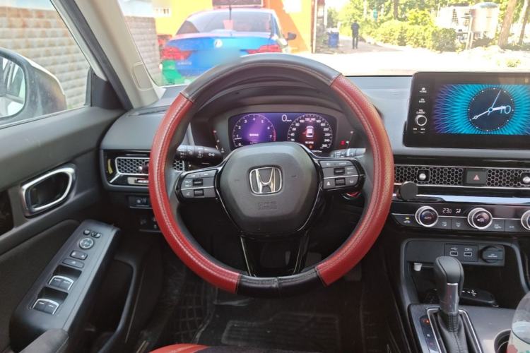 Used Honda Civic 2022 240TURBO CVT Dynamic Edition Steering Wheel
