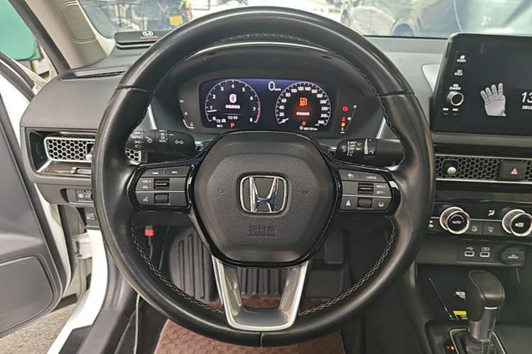 Used Honda Civic 2022 240TURBO CVT Dynamic Control Version Steering Wheel