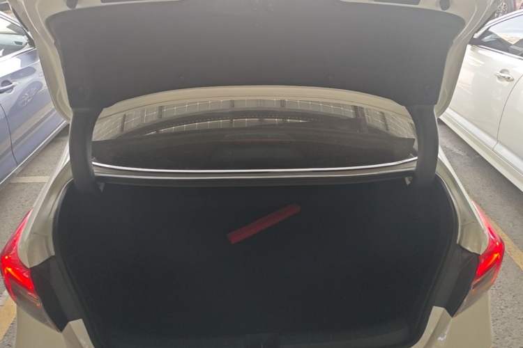 Used Honda Civic 2022 240TURBO CVT Dynamic Edition Trunk