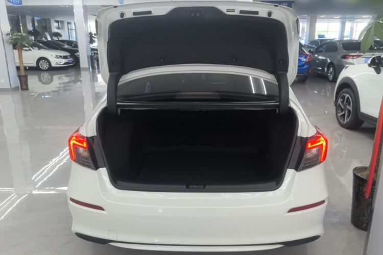Used Honda Civic 2022 240TURBO CVT Dynamic Edition Trunk