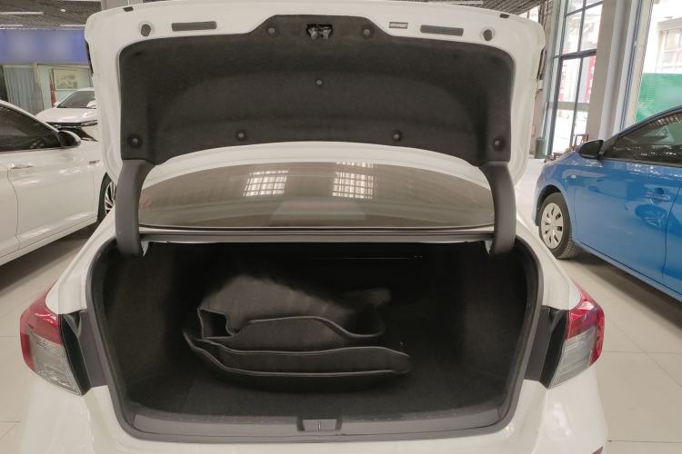 Used Honda Civic 2022 240TURBO CVT Dynamic Edition Trunk