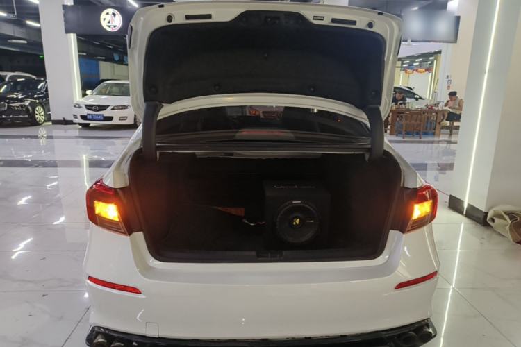 Used Honda Civic 2022 240TURBO CVT Dynamic Edition Trunk
