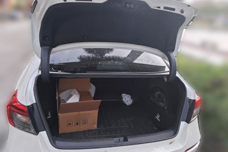 Used Honda Civic 2022 240TURBO CVT Dynamic Edition Trunk