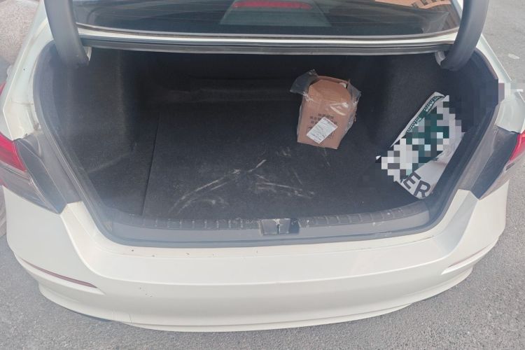 Used Honda Civic 2022 240TURBO CVT Dynamic Edition Trunk