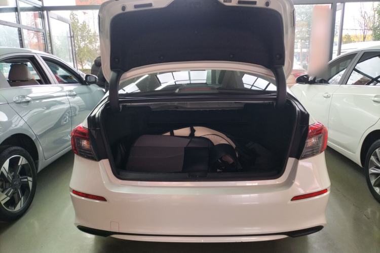 Used Honda Civic 2022 240TURBO CVT Dynamic Edition Trunk