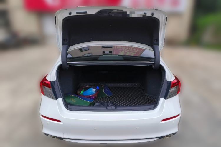 Used Honda Civic 2022 240TURBO CVT Dynamic Edition Trunk