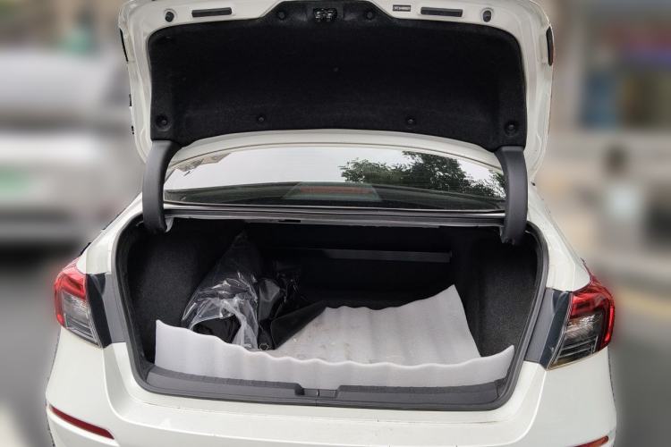 Used Honda Civic 2022 240TURBO CVT Dynamic Edition Trunk