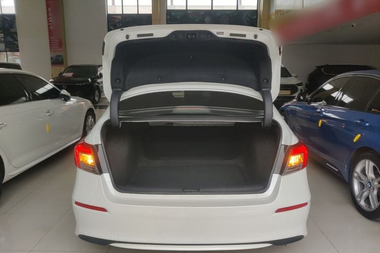 Used Honda Civic 2022 240TURBO CVT Dynamic Edition Trunk