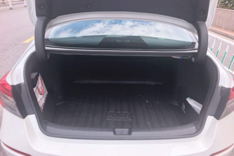 Used Honda Civic 2022 240TURBO CVT Dynamic Edition Trunk