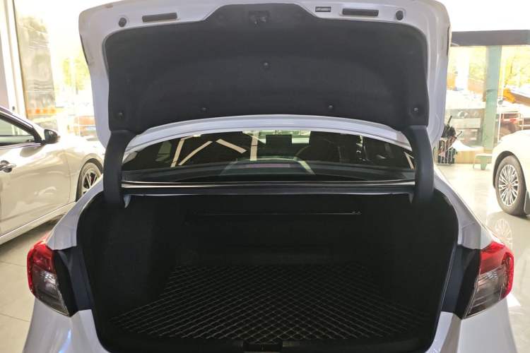 Used Honda Civic 2022 240TURBO CVT Dynamic Edition Trunk