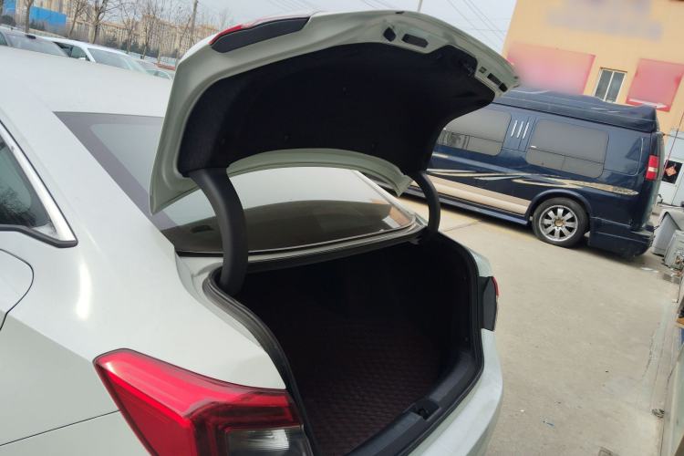 Used Honda Civic 2022 240TURBO CVT Dynamic Edition Trunk