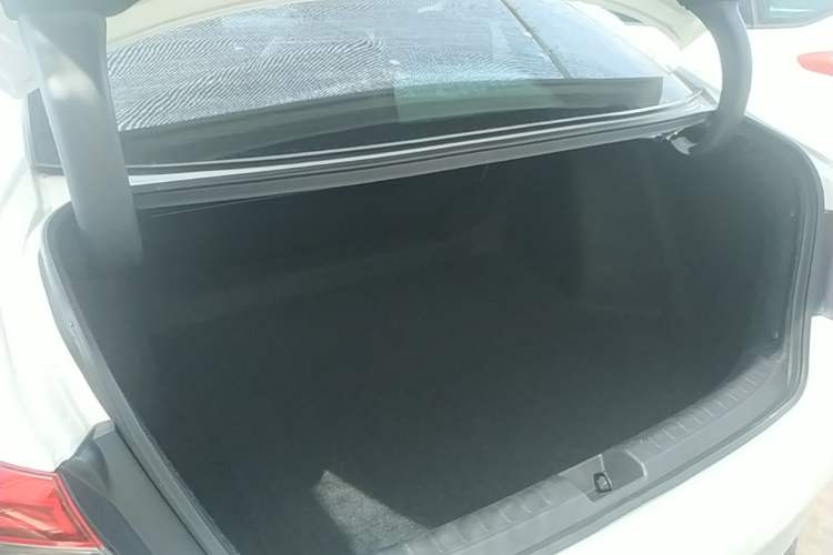 Used Honda Civic 2022 240TURBO CVT Dynamic Edition Trunk