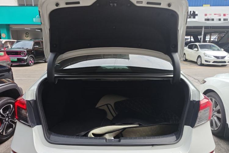 Used Honda Civic 2022 240TURBO CVT Dynamic Edition Trunk