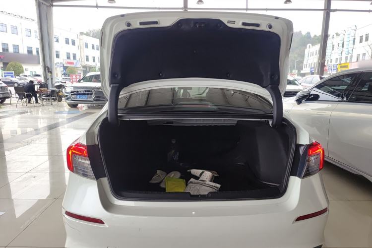 Used Honda Civic 2022 240TURBO CVT Dynamic Edition Trunk