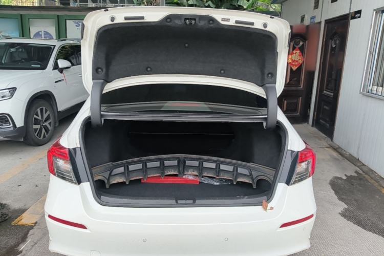 Used Honda Civic 2022 240TURBO CVT Dynamic Edition Trunk