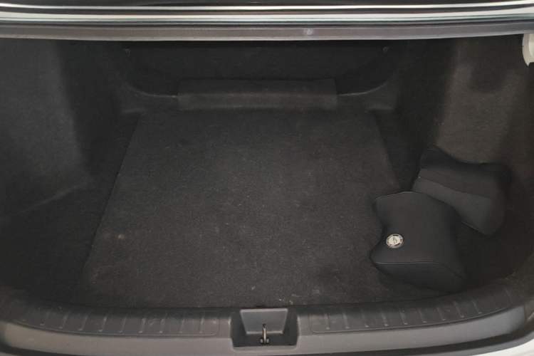 Used Honda Civic 2022 240TURBO CVT Dynamic Edition Trunk