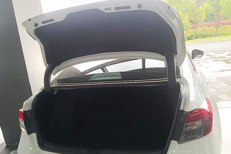 Used Honda Civic 2022 240TURBO CVT Dynamic Edition Trunk