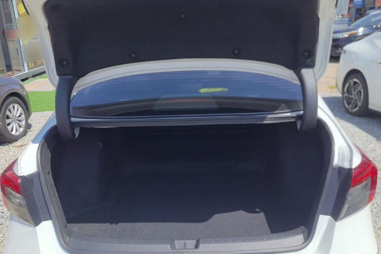 Used Honda Civic 2022 240TURBO CVT Dynamic Edition Trunk