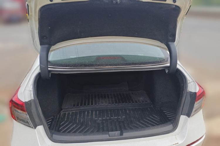 Used Honda Civic 2022 240TURBO CVT Dynamic Edition Trunk