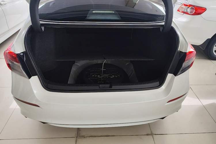 Used Honda Civic 2022 240TURBO CVT Dynamic Edition Trunk