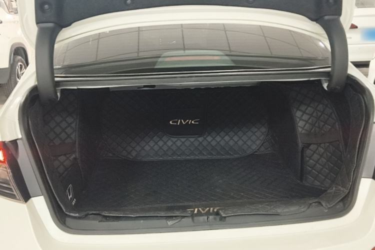 Used Honda Civic 2022 240TURBO CVT Dynamic Edition Trunk