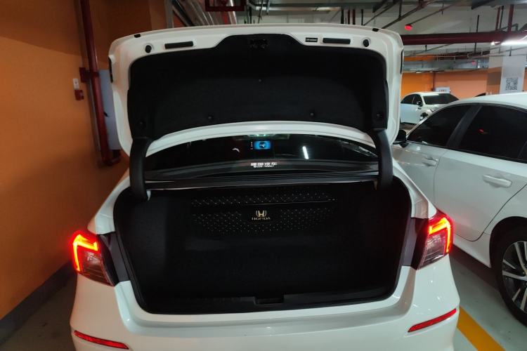 Used Honda Civic 2022 240TURBO CVT Dynamic Edition Trunk