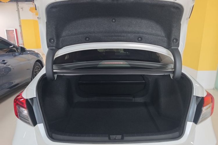 Used Honda Civic 2022 240TURBO CVT Dynamic Edition Trunk