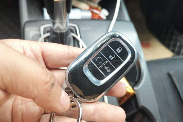 Used Honda Civic 2022 240TURBO CVT Dynamic Edition Vehicle Key