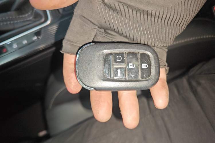 Used Honda Civic 2022 240TURBO CVT Dynamic Control Version Vehicle Key