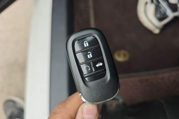 Used Honda Civic 2022 240TURBO CVT Dynamic Edition Vehicle Key
