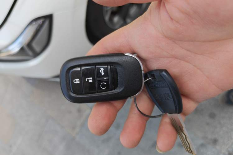 Used Honda Civic 2022 240TURBO CVT Dynamic Control Version Vehicle Key