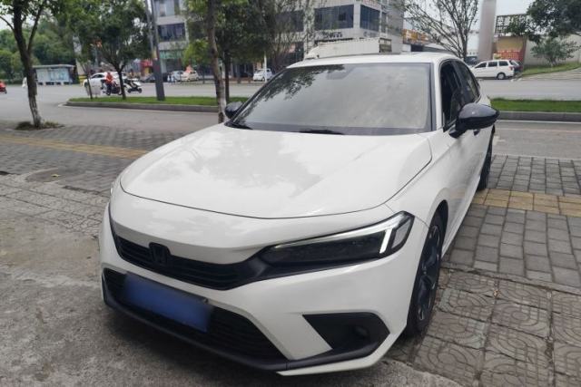 Ojetý Honda Civic 2022 240TURBO CVT Dynamic Edition