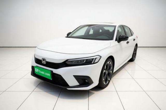 Ojetý Honda Civic 2022 240TURBO CVT Dynamic Control Version