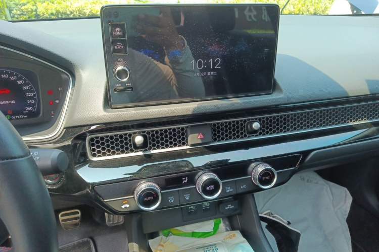 Used Honda Civic 2023 HATCHBACK 240TURBO Manual Extreme Edition Audio And AC Panel